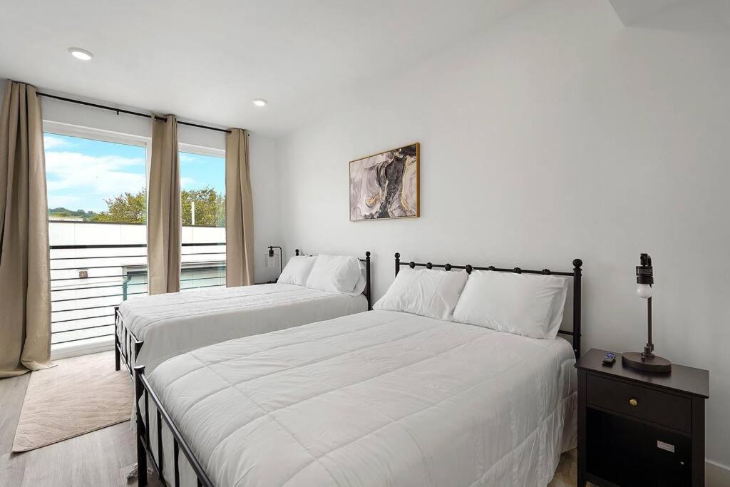 Enjoy City Skyline Views From Private Roofdeck! Washington Eksteriør billede