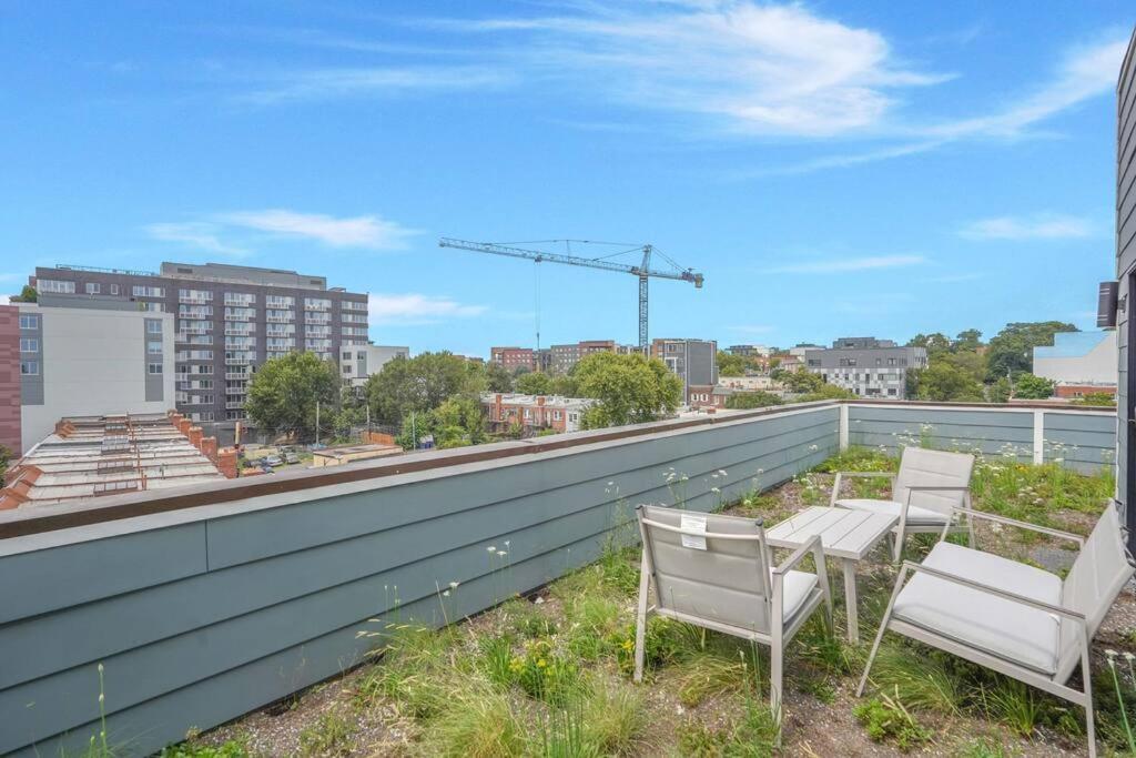 Enjoy City Skyline Views From Private Roofdeck! Washington Eksteriør billede